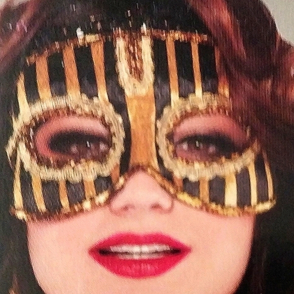 Masquerade Mask Gold Costume - Picture 2 of 3